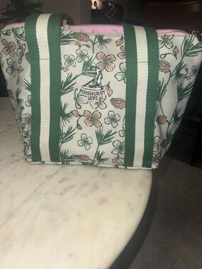Lilibridge Pinehurst Floral Canvas Tote NWT